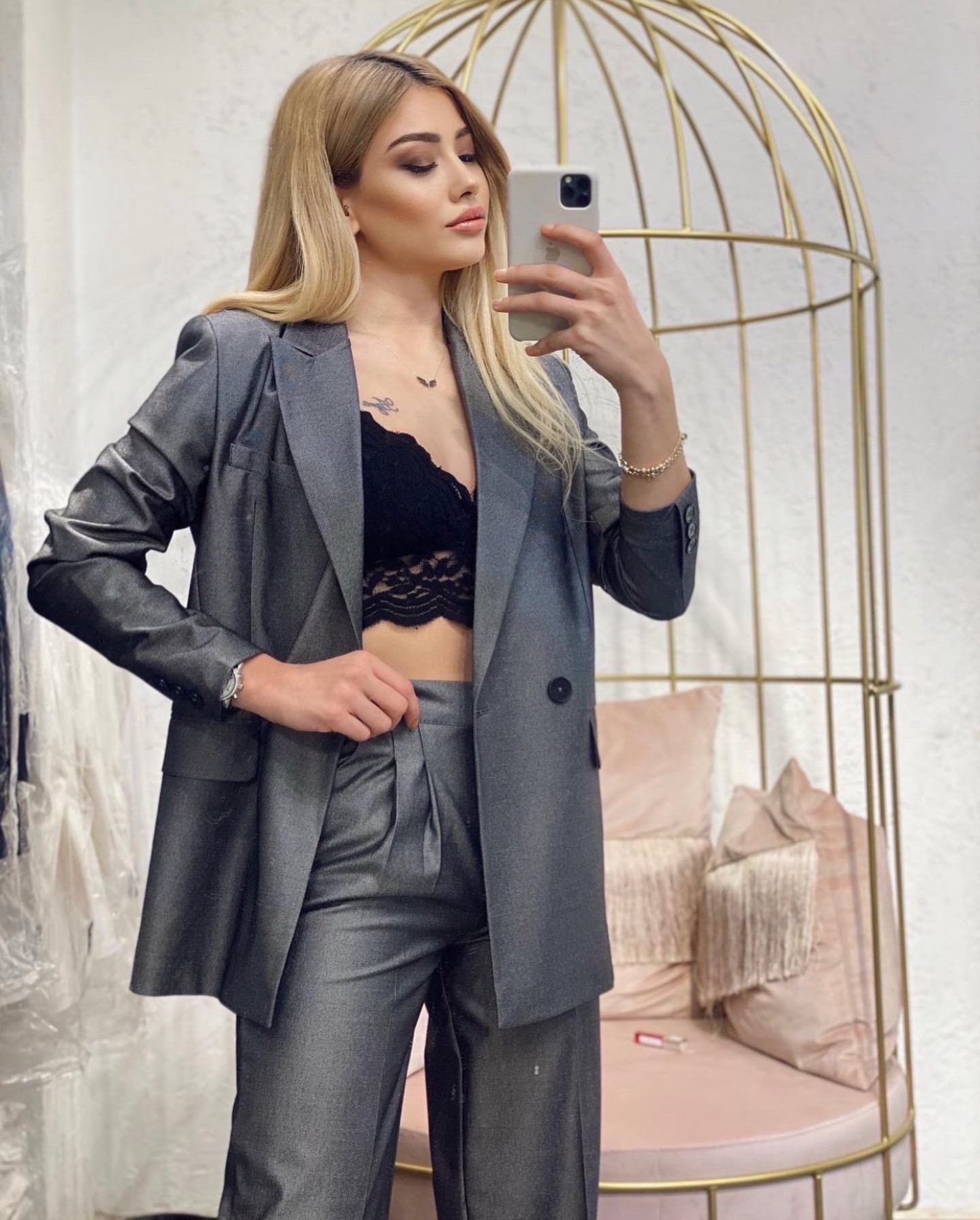 0836294C-1EF2-43B8-BAD8-D62CCEBC69FE